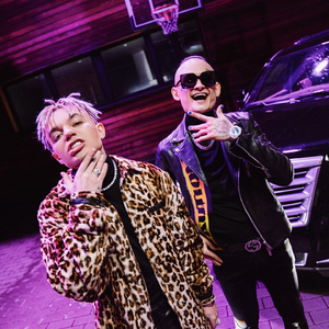 白丝被操高潮娇喘
